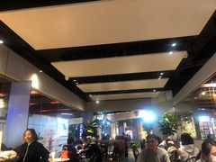 大堂-喜茶(上海正大广场店)