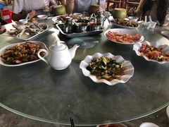 -亚龙湾8号(丁村万人海鲜广场店)