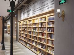 -百新书局(尚悦湾店)
