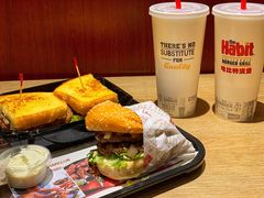 -The Habit Burger Grill 哈比特汉堡(爱琴海店)