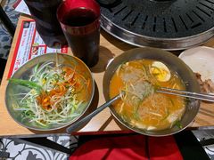 -江南猪肉商会无限续吃(弘大店)