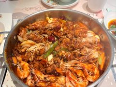 -黄记煌三汁焖锅(新佳丽江汉路店)