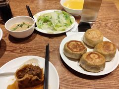 -清真吴记门钉肉饼·喜多利