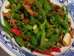 土辣椒炒土猪肉-农耕记·湖南土菜(科技园店)