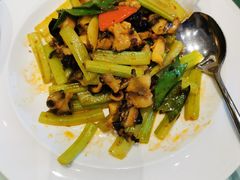 -万龙洲海鲜(大兴绿地缤纷城店)