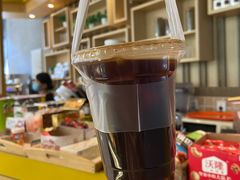 冰美式-泊星地咖啡馆(北京大学家园店)