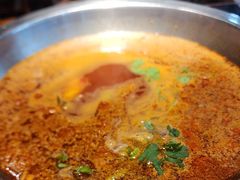 -野山舂·贵州现舂酸汤火锅(鸿通城店)