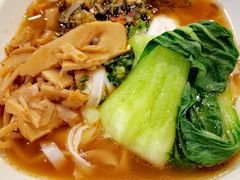 酸辣笋丝米粉-双燕楼·手工馄饨·汤面小吃(世纪汇店)