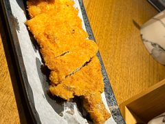 馋嘴炸猪排-馋三尺蟹粉小笼(人民广场店)