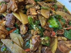 -鲁南仔·滕州炒鸡(经三路店)