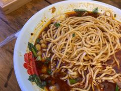 招牌卤肉担担面-十一街幺鸡成都担担面(悠方店)