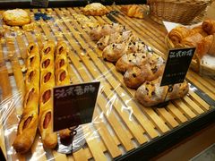 -Dough&Joe团憩(瑞虹天地月亮湾店)