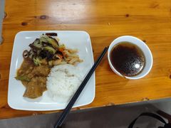-阿育王寺素斋馆
