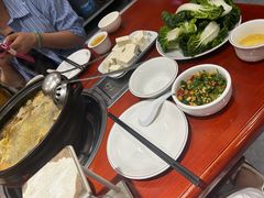 -菌之家·专业纯野生菌火锅·特色炒菌