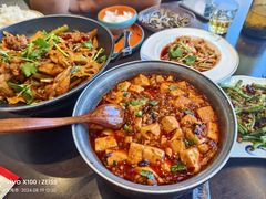 -川流不息·地道川菜·小龙虾(松东路店)