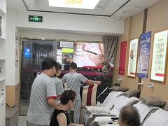 -郑远元专业修脚房(昌里东路店)