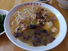 -文山荷鲜居(翠湖店)