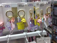 -名创优品(山东青岛市新业广场店)