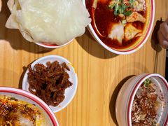 -八二小区抄手(龙湖上城天街店)