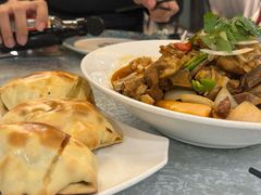 -汗腾格里·风味餐厅(新疆驻京办店)