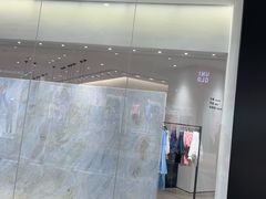 -URBAN REVIVO(西安Momopark店)