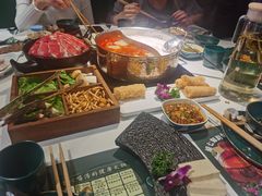 -椰子湾·海南火锅·糟粕醋·椰子鸡(正大广场店)