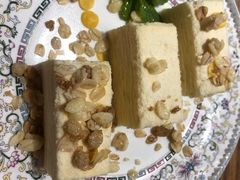 -塔哈尔·新疆盛宴(城西银泰店)
