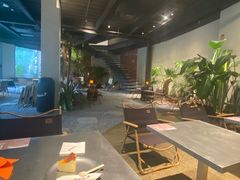 -J Create城市露营咖啡·简餐·宠物(上海动物园店)