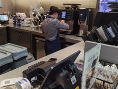 -瑞幸咖啡(巴黎春天陕西路店)