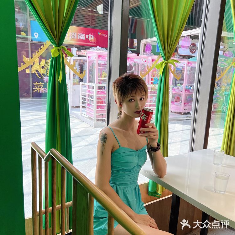 不用再多说了省略一万字，哈哈