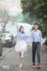 -现代经典婚纱摄影