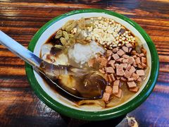 -老街称盘麻辣烫(东方新天地店)