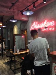 点击看大图 -A Hair Salon