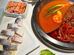 -茅草房·河畔园林火锅