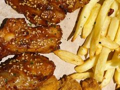 -必胜客(WOW中心城店)