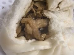 黑松露豆皮鲜肉包-白玉兰食品甜凤店(合生汇店)