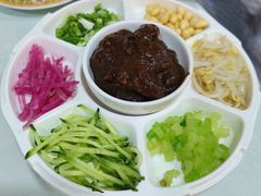 炸酱面-砂锅居(西四店)