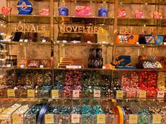 零售区-VENCHI 闻绮(北京国贸商城店)