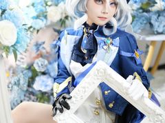 -米游妙妙屋cosplay换装自拍摄影体验馆