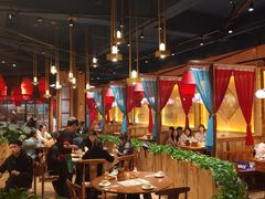 大堂-老滇山寨•云南特色菜•地方菜•民族风情歌舞表演(金碧店)