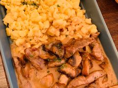 奶油蘑菇肉-LENBACH兰巴赫西餐啤酒坊(大连东港店)