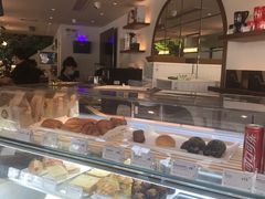 面包甜点陈列柜-Peet's Coffee皮爷咖啡(大学路店)