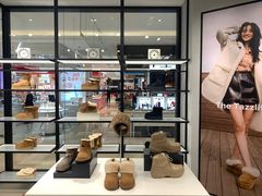 -王府井百货(中州中路店)