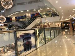 -新田360广场(上海华侨城店)