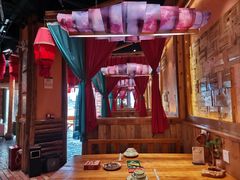 -老滇山寨•云南特色菜•地方菜•民族风情歌舞表演(金碧店)