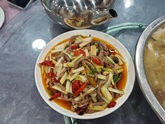 泡椒牛肉丝-卢六川汤肉(南方花园店)