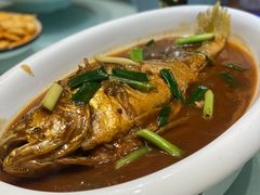 -小船渔村•大连菜•大连焖鱼(黄河路店)