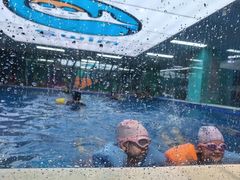 -Swim斯卫姆国际儿童游泳中心(红博中央公园店)