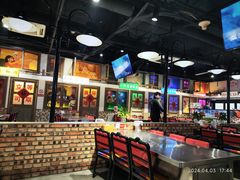 -马路牙子烧烤音乐酒馆(望京店)
