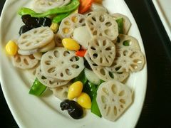 -河畔春天时尚餐厅